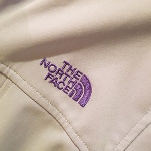 The North Face Jackets & Coats - The North Face Jacket The North Face Jackets & Coats - The North Face Jacket